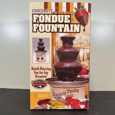 LOT 63B: Kitchen Appliances- West Bend Continental Automatic Party Percolator, Chocolate Fondue Fountain & More