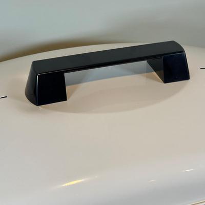 LOT 63B: Kitchen Appliances- West Bend Continental Automatic Party Percolator, Chocolate Fondue Fountain & More