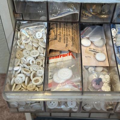 LOT 74X: Vintage Button Collection