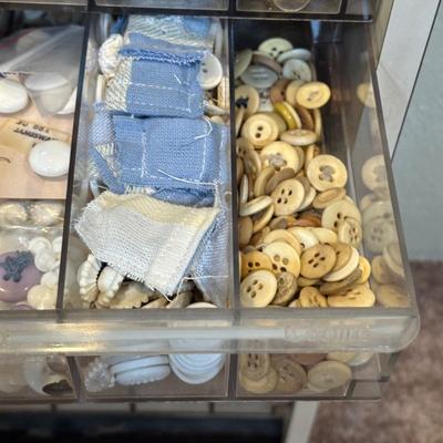 LOT 74X: Vintage Button Collection