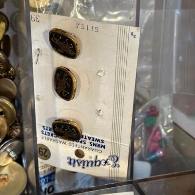 LOT 74X: Vintage Button Collection
