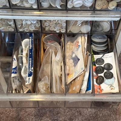 LOT 74X: Vintage Button Collection