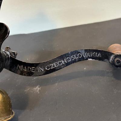 LOT 77B: Vintage Meat Grinders & Enamel Tub
