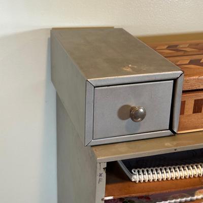 LOT 79X: Office Essentials!