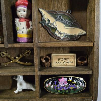 LOT 81B: Printers Drawer with Various Miniatures