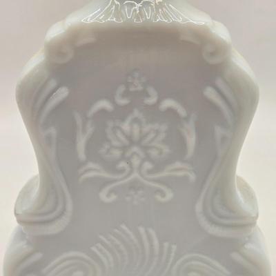 LOT 94B: Collection of Vintage Avon Perfume and Cologne Bottles