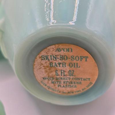 LOT 94B: Collection of Vintage Avon Perfume and Cologne Bottles