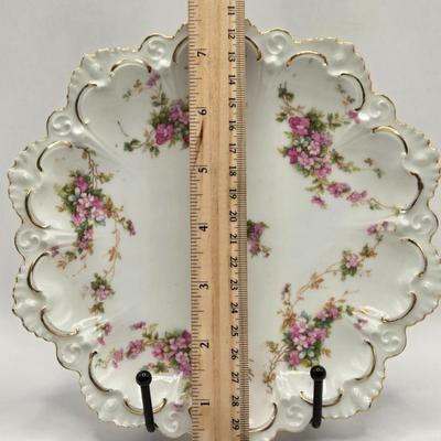 LOT 98B: Various Dishes and Bowls From France, Germany, & Austria