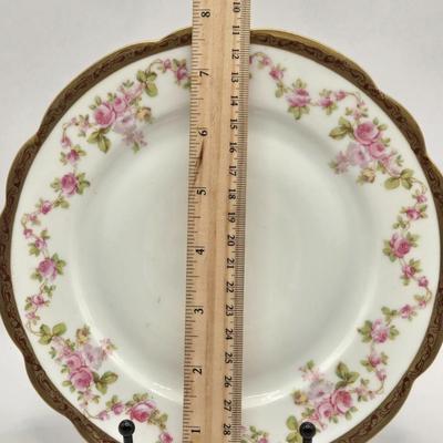 LOT 98B: Various Dishes and Bowls From France, Germany, & Austria