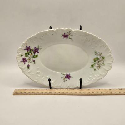 LOT 98B: Various Dishes and Bowls From France, Germany, & Austria