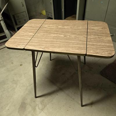 LOT 107B: MCM Formica Top Drop Leaf Table