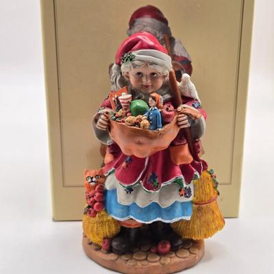 LOT 110K: Set of Nine International Santa Claus Collection, All in Original Boxes