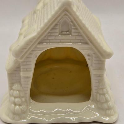 LOT 121K: Assortment of Christmas Candle Holders