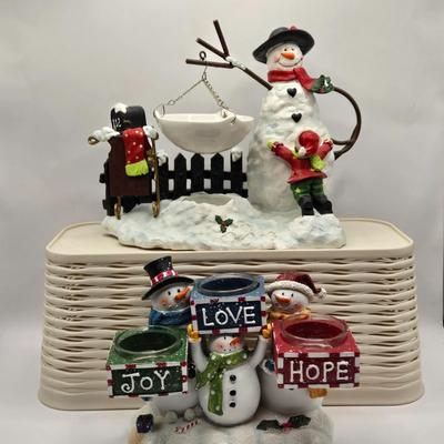 LOT 121K: Assortment of Christmas Candle Holders