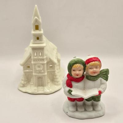 LOT 121K: Assortment of Christmas Candle Holders