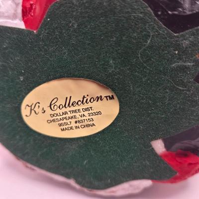 LOT 127K: Assortment of Santa Figures