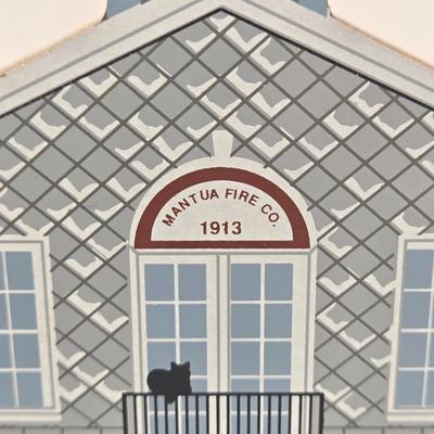 LOT 131K: Local Church Plates, Holmes Furniture Plate, and The Cat's Meow Wooden Buildings
