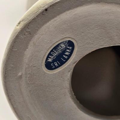 LOT:: Caroler 3 Part Screen, Dept 56 Christmas Tree, Brinn's Ceramic Carolers, Dept. 56 Mr. and Mrs. Claus, and More