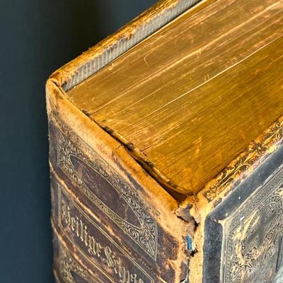LOT 139K: Antique Bible Collection