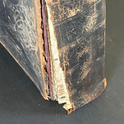 LOT 139K: Antique Bible Collection