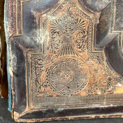 LOT 139K: Antique Bible Collection