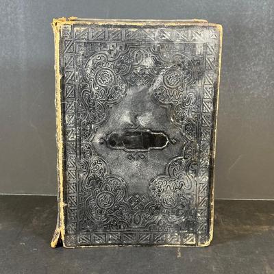 LOT 139K: Antique Bible Collection