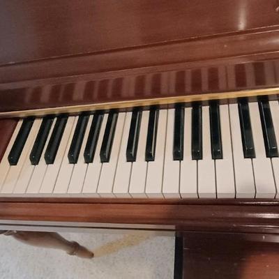 AEOLIAN WORKING PLAYER & MANUAL PIANO WITH PIANO ROLLS, SHEET MUSIC, PIANO LAMP AND EVEN A RECORDER