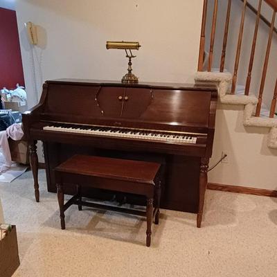 AEOLIAN WORKING PLAYER & MANUAL PIANO WITH PIANO ROLLS, SHEET MUSIC, PIANO LAMP AND EVEN A RECORDER