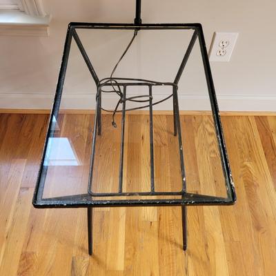 Iron and Glass End Table with Attached Lamp (LR-EL)