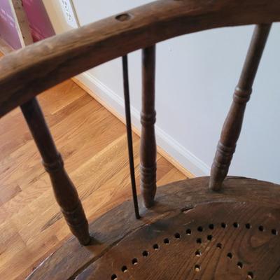 Oak Captains Chair (DR-EL)