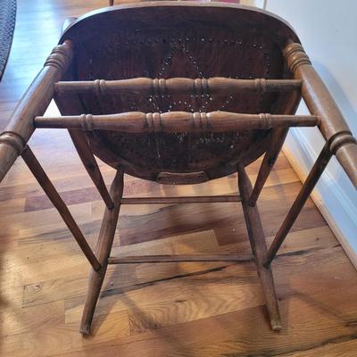 Oak Captains Chair (DR-EL)