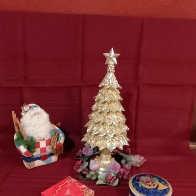 CHRISTMAS TREE CENTERPIECE, WEIGHTED SANTA AND 2 MIKASA PIECES