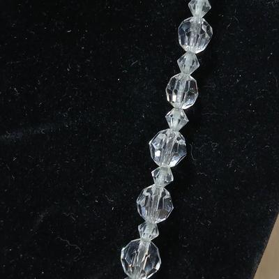Vintage 1940s Sparkling Clear Crystal Graduating Faceted Bead Necklace with matching earrings