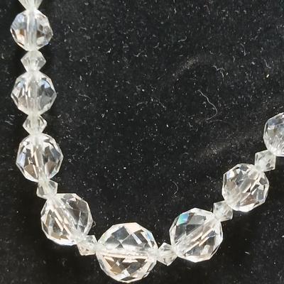 Vintage 1940s Sparkling Clear Crystal Graduating Faceted Bead Necklace with matching earrings