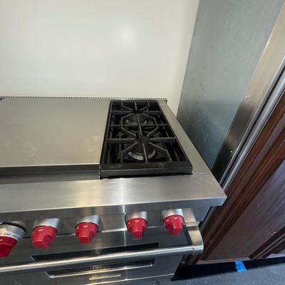 601 Wolf Dual Fuel Range Model: DF606DG-LP-3