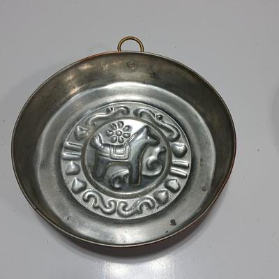 Two vintage copper molds - Cake mold - Jello Mold - 8" copper mold pans