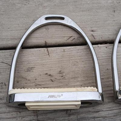 Equestrian tack - Centaur Metalab Stainless Steel Fillis Stirrup Irons - English riding stirrups / Irons