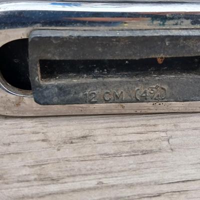 Equestrian Tack - Horse & More 4 3/4" comfortable Iron Stirrups