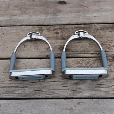 Equestrian Tack - MDC Ultimate Stirrup Irons 4 3/4 -