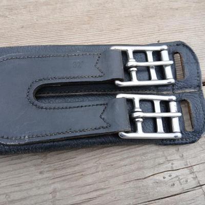 Equestrian Tack - Leather Dover saddlery padded dressage girth