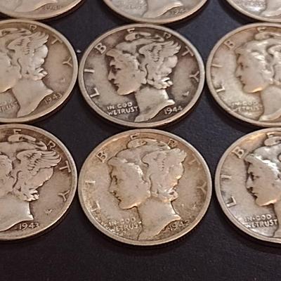 Set of Nine 1941-1945 U. S. Mint Mercury Silver Dimes Circulated (68)