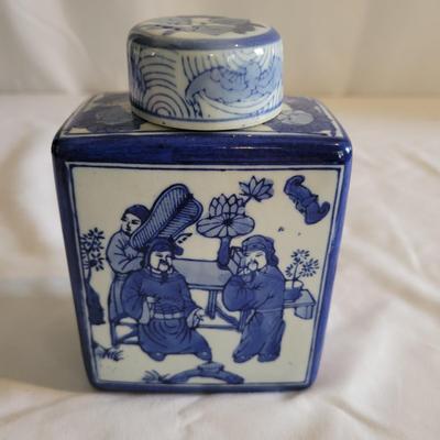 Blue and White Chinese Porcelain (LR-EL)