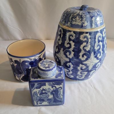 Blue and White Chinese Porcelain (LR-EL)