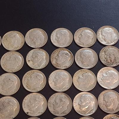 Set of Fifty-Eight 1960-1964 U. S. Mint Roosevelt Silver Dimes Circulated (71)