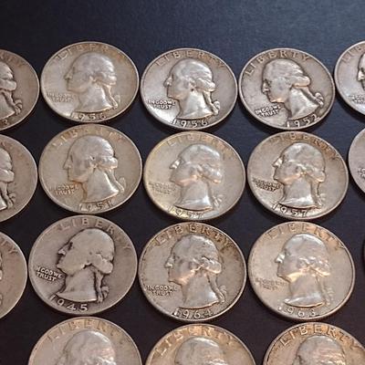 Set of Twenty-Five 1940-1964 U. S. Mint Washington Silver Quarters Circulated (72)