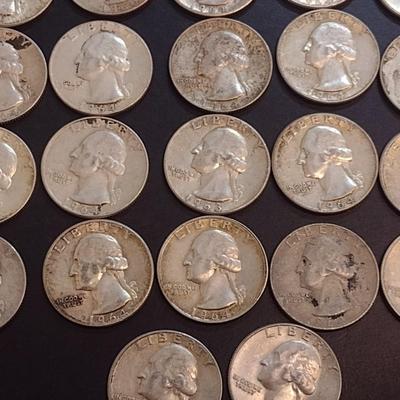 Set of Twenty-Two 1964 U. S. Mint Washington Silver Quarters Circulated (73)