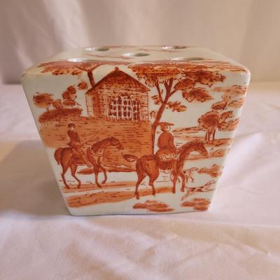 Orange and White Chinese Porcelain (LR-EL)