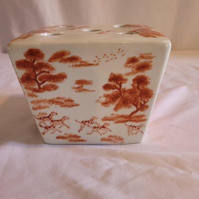 Orange and White Chinese Porcelain (LR-EL)