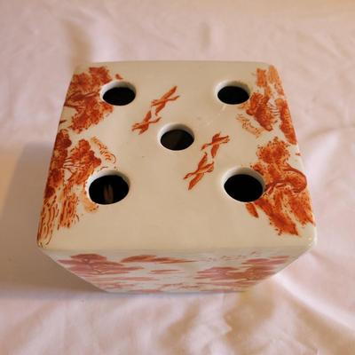 Orange and White Chinese Porcelain (LR-EL)