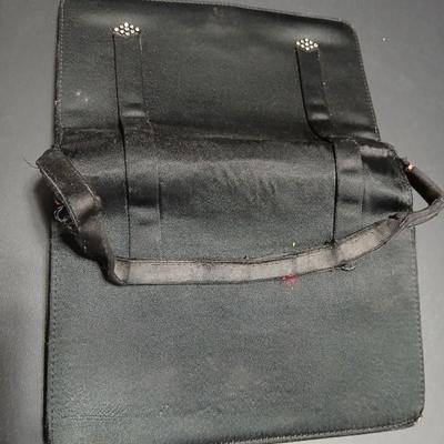 Two vintage clutch purses - Neusteters made in France